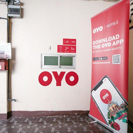 Oyo 525 Mrt Phetkasem 48-1 Place Bangkok Bagian luar foto