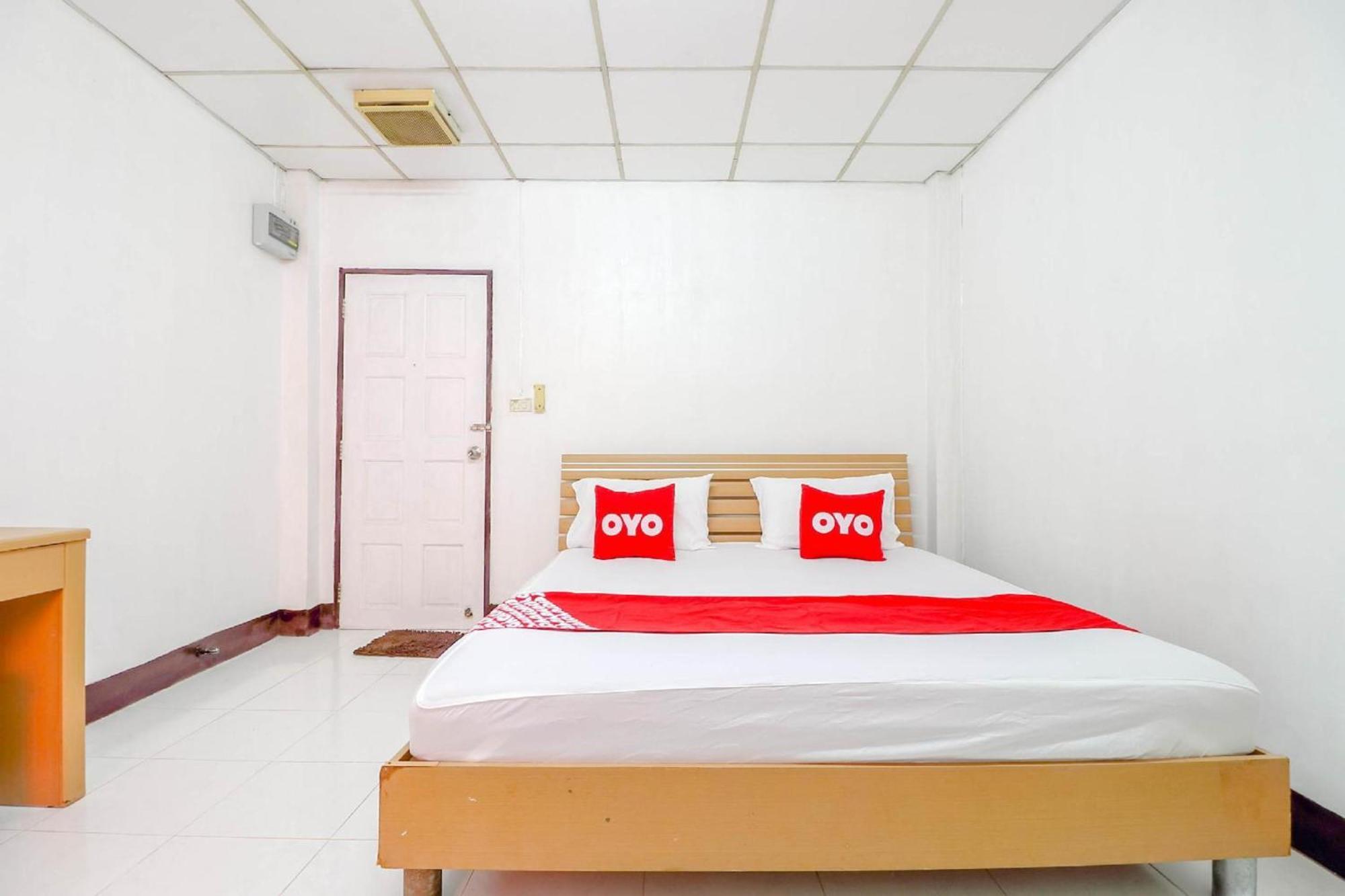 Oyo 525 Mrt Phetkasem 48-1 Place Bangkok Bagian luar foto
