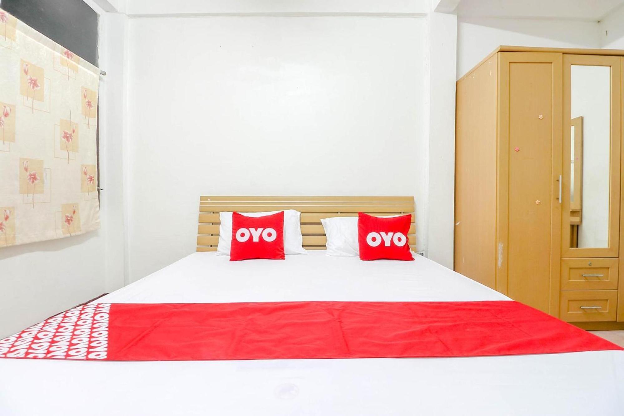 Oyo 525 Mrt Phetkasem 48-1 Place Bangkok Bagian luar foto